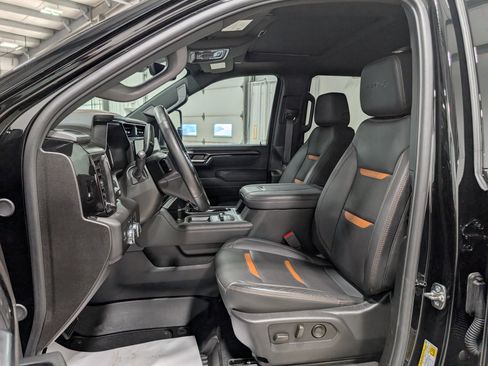 Used 2025 GMC Sierra 2500 AT4 w/ AT4 Premium Plus Package AWD/4WD image 17