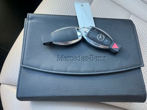 Used 2018 Mercedes-Benz C 300 Sedan image 24