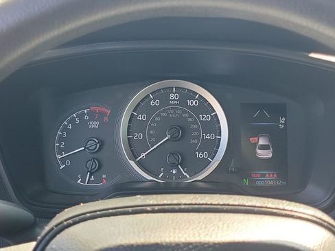Used 2021 Toyota Corolla LE image 28