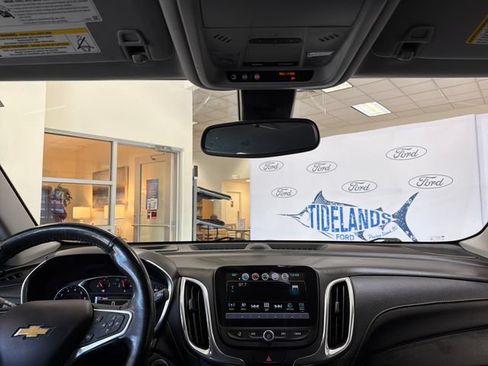 Used 2018 Chevrolet Equinox Premier FWD image 21