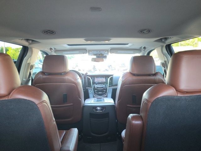 Used 2020 Cadillac Escalade Luxury AWD/4WD image 15