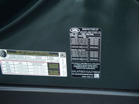Used 2025 Land Rover Range Rover SE AWD/4WD image 29