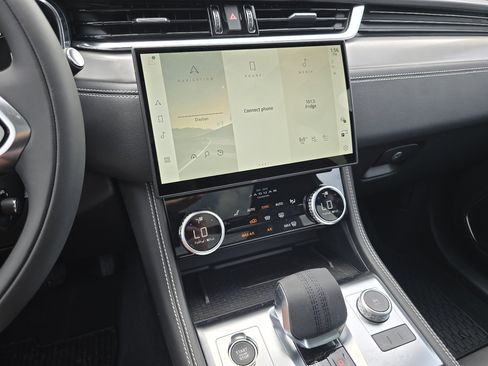 New 2026 Jaguar F-PACE R-Dynamic S AWD/4WD image 42