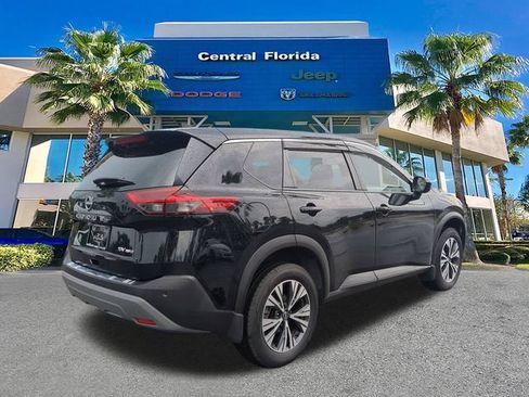 Used 2023 Nissan Rogue SV AWD/4WD image 5