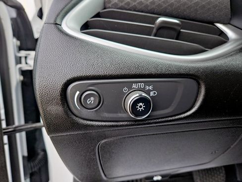 Used 2024 Chevrolet Malibu LT image 21