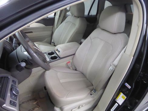 Used 2014 Lincoln MKX AWD image 16
