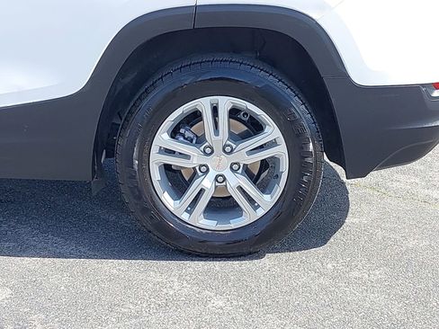 Used 2024 GMC Terrain SLE image 33