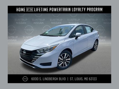 New 2025 Nissan Versa SV w/ Trunk Package FWD image 1