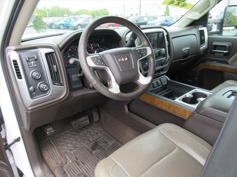 Used 2016 GMC Sierra 1500 SLT w/ SLT Premium Package image 15