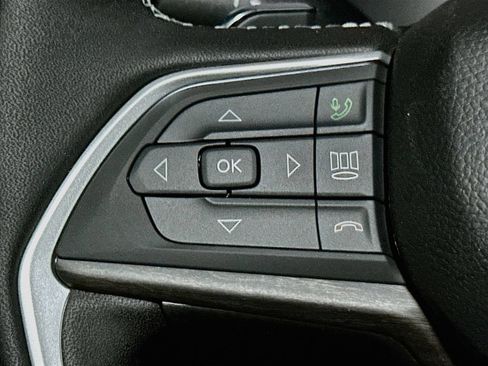 New 2026 Jeep Grand Cherokee Limited w/ Limited Altitude Package AWD/4WD image 30