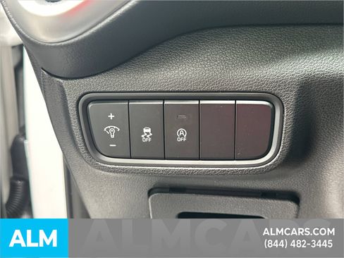Used 2025 Kia Soul LX w/ LX Technology Package FWD image 35
