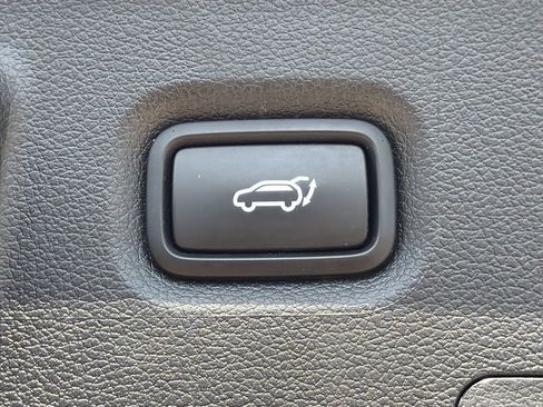 Used 2023 Hyundai Santa Fe Limited AWD/4WD image 19