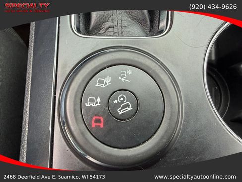 Used 2017 Ford Explorer XLT w/ Equipment Group 201A AWD/4WD image 35