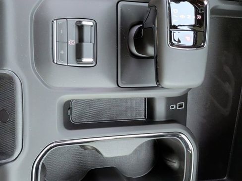 New 2026 GMC Sierra 1500 AT4 w/ AT4 Premium Package AWD/4WD image 31