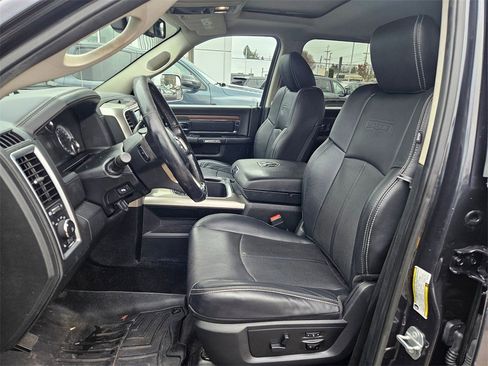 Used 2018 RAM 2500 Laramie image 14