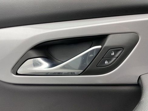 Used 2025 Chevrolet Blazer LT w/ Convenience Package image 21