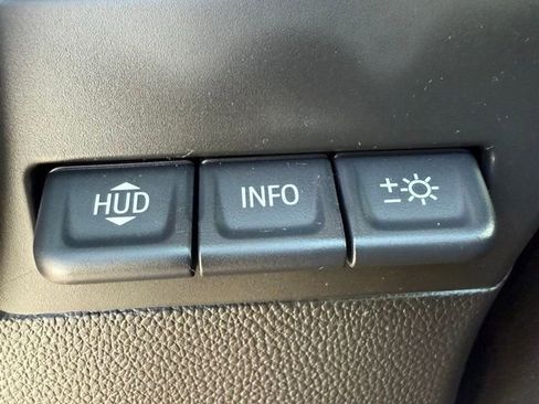 Used 2023 GMC Sierra 2500 AT4 w/ AT4 Preferred Package image 44