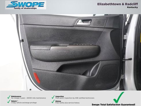 Used 2022 Kia Sportage LX AWD/4WD image 13