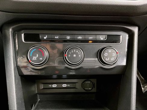 Used 2024 Volkswagen Tiguan S image 35