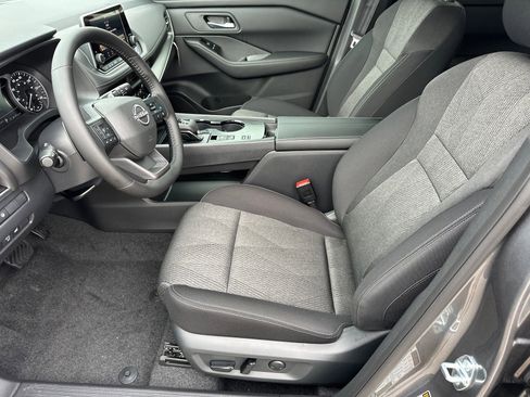 New 2026 Nissan Rogue SV image 9