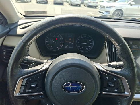 Used 2022 Subaru Outback Premium AWD/4WD image 18