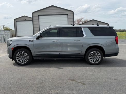 Used 2023 GMC Yukon XL Denali Ultimate image 8