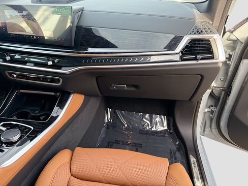 New 2026 BMW X5 xDrive40i w/ M Sport Package image 18