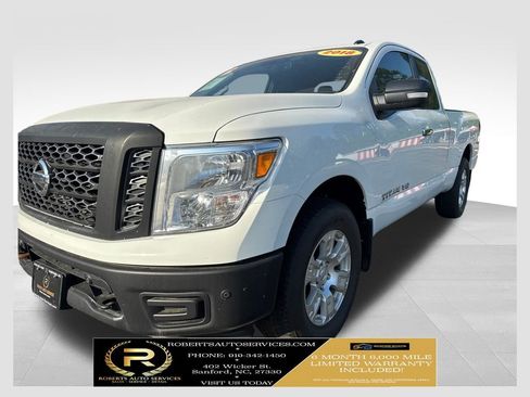 Used 2018 Nissan Titan SV w/ SV Convenience Package AWD/4WD image 1