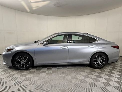 Used 2025 Lexus ES 350 w/ Premium Package FWD image 3