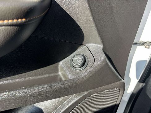 Used 2020 GMC Terrain SLT w/ Preferred Package image 19