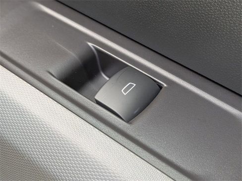 New 2026 GMC Canyon Elevation w/ Convenience Package image 34