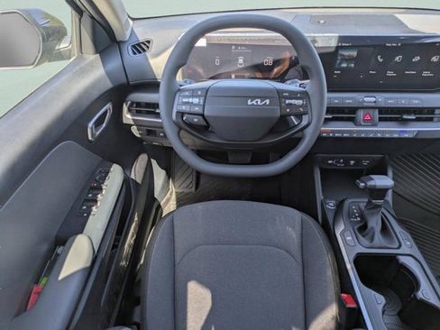 Used 2026 Kia K4 FWD image 21