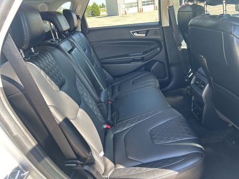 Used 2024 Ford Edge Titanium image 22
