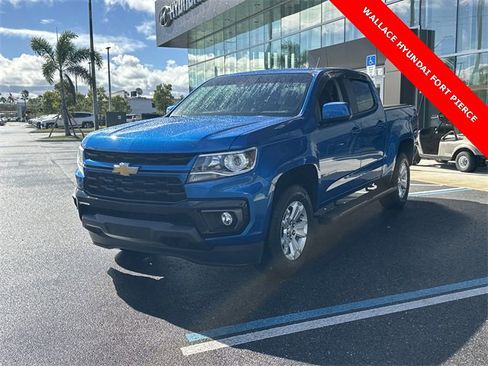 Used 2022 Chevrolet Colorado LT w/ Luxury Package image 2