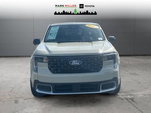 Used 2025 Ford Maverick Lariat w/ 4K Tow Package image 8