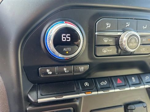 Used 2021 GMC Sierra 1500 SLT w/ SLT Convenience Package AWD/4WD image 9