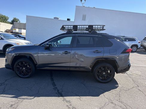 Used 2022 Toyota RAV4 XSE AWD/4WD image 4