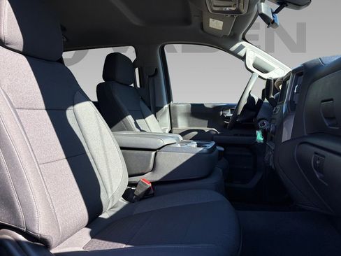 Used 2022 Chevrolet Silverado 1500 Custom image 11