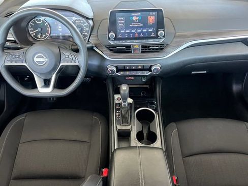 Used 2023 Nissan Altima 2.5 SV image 13