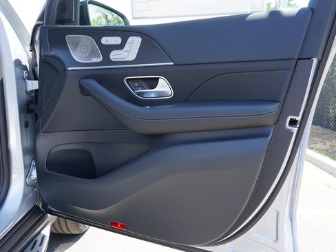 New 2026 Mercedes-Benz GLS 450 4MATIC image 47