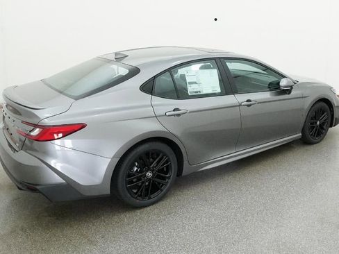 New 2026 Toyota Camry SE image 10