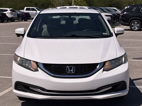 Used 2015 Honda Civic SE image 9