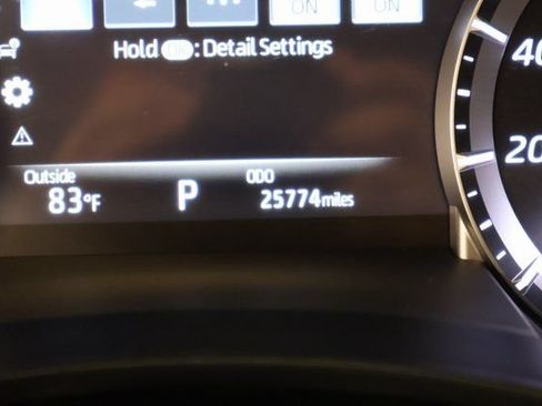 Certified 2025 Toyota Highlander XLE AWD/4WD image 18
