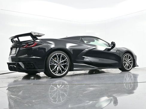 Used 2025 Chevrolet Corvette Stingray Premium Conv w/ Z51 Performance Package image 60