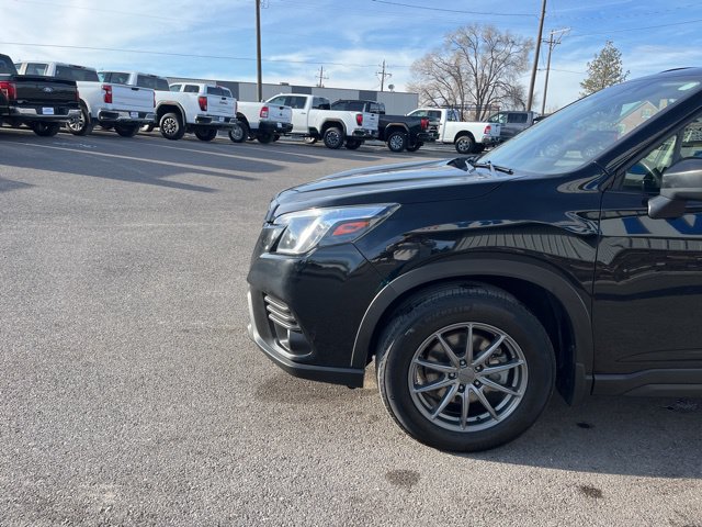 Used 2022 Subaru Forester Premium w/ Popular Package #1 AWD/4WD image 4