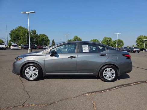 Used 2025 Nissan Versa S w/ Trunk Package FWD image 11