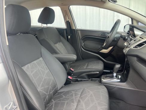 Used 2013 Ford Fiesta SE image 13