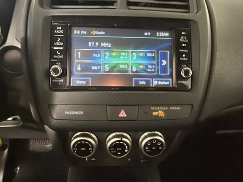 Used 2022 Mitsubishi Outlander Sport ES AWD/4WD image 23