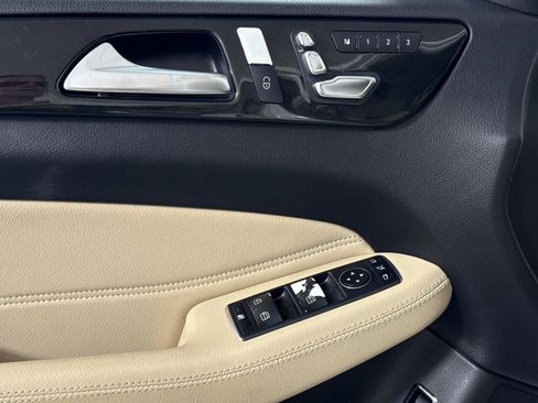 Used 2018 Mercedes-Benz GLS 450 4MATIC image 17
