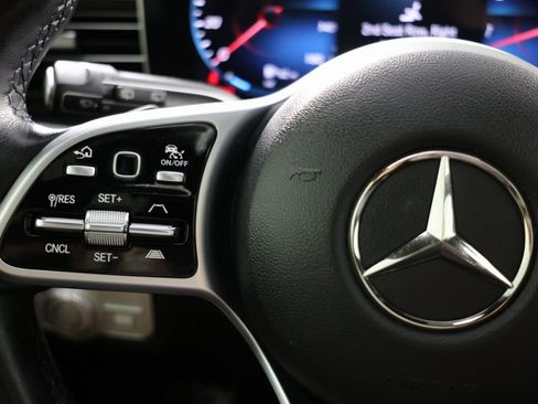 Used 2023 Mercedes-Benz GLS 580 GLS 580 image 29